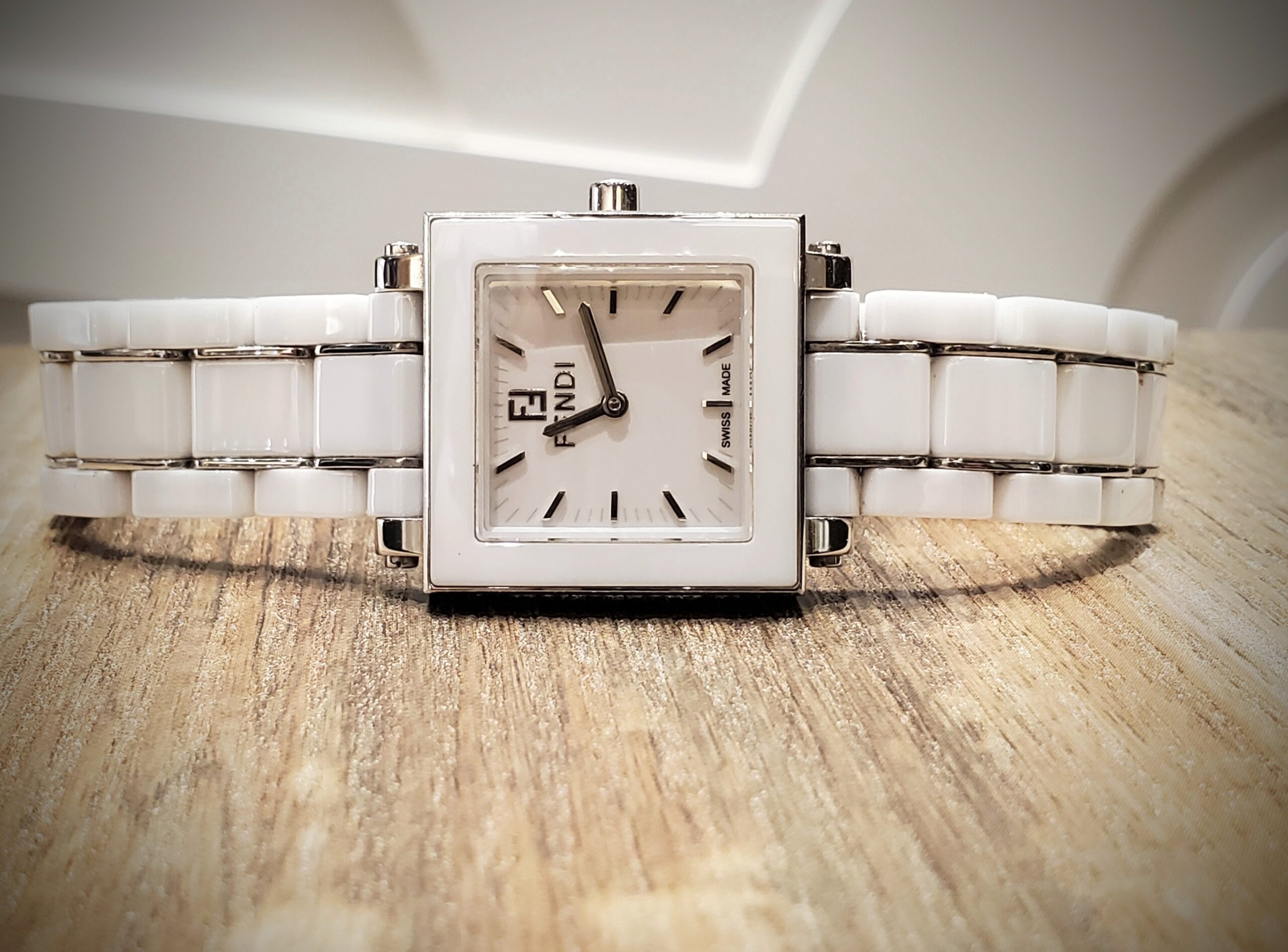 フェンディ　時計修理の依頼先の比較