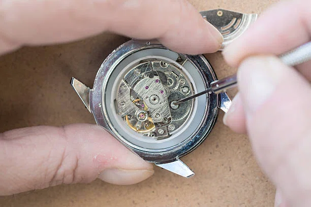 ベル&ロス　オーバーホール依頼先の選び方