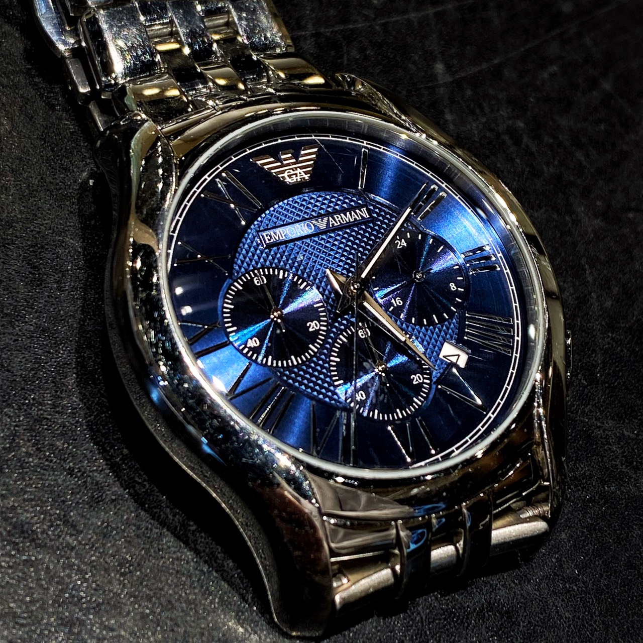 アルマーニ　時計修理：保証と依頼先