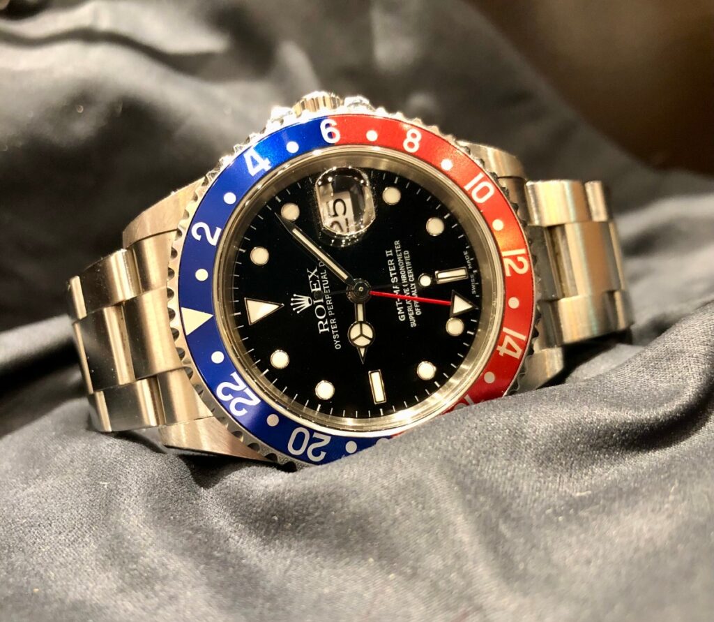 時計のオーバーホールの相場はどれくらいか