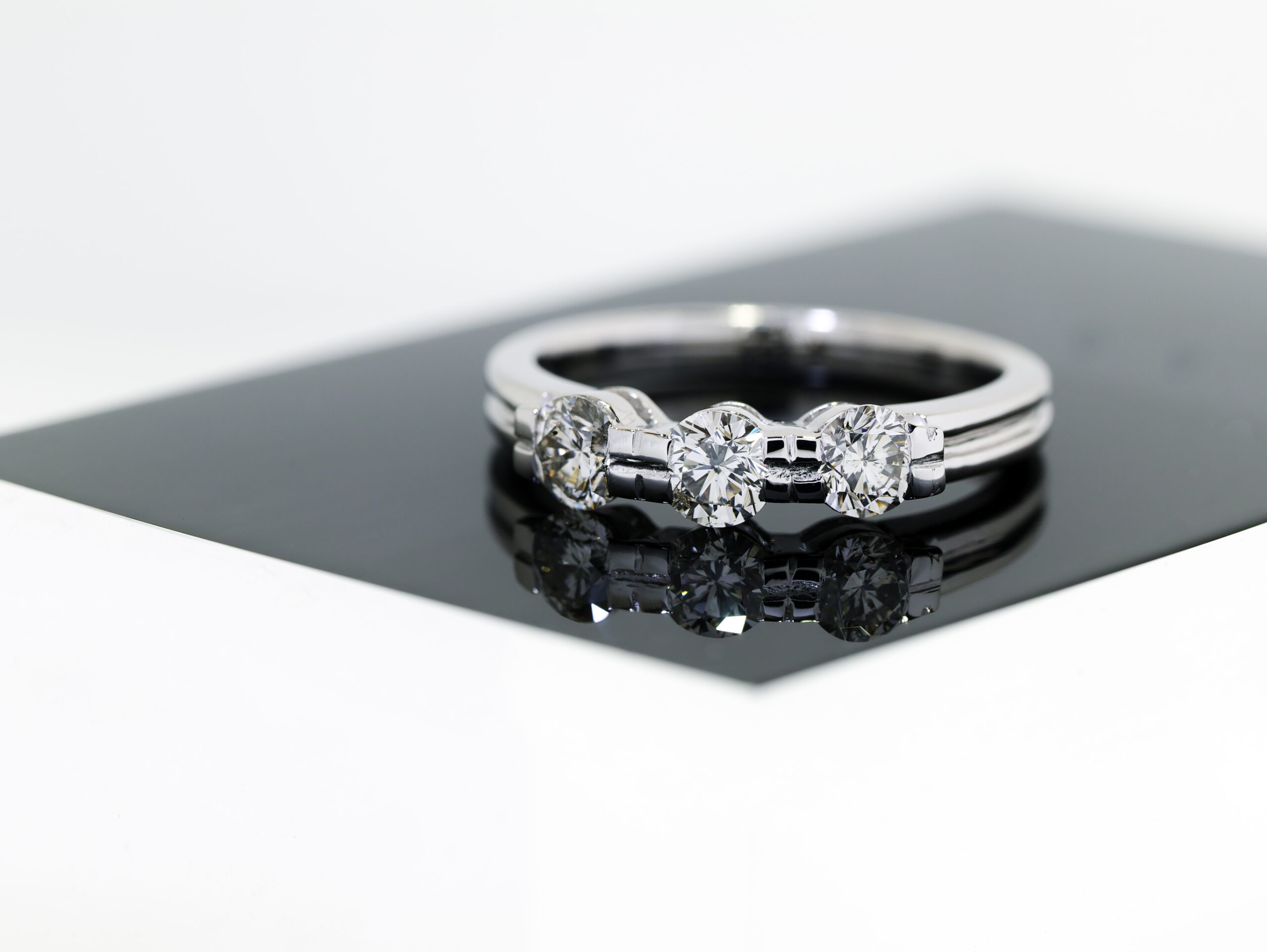 ■「プラチナ　ダイヤモンドリング」