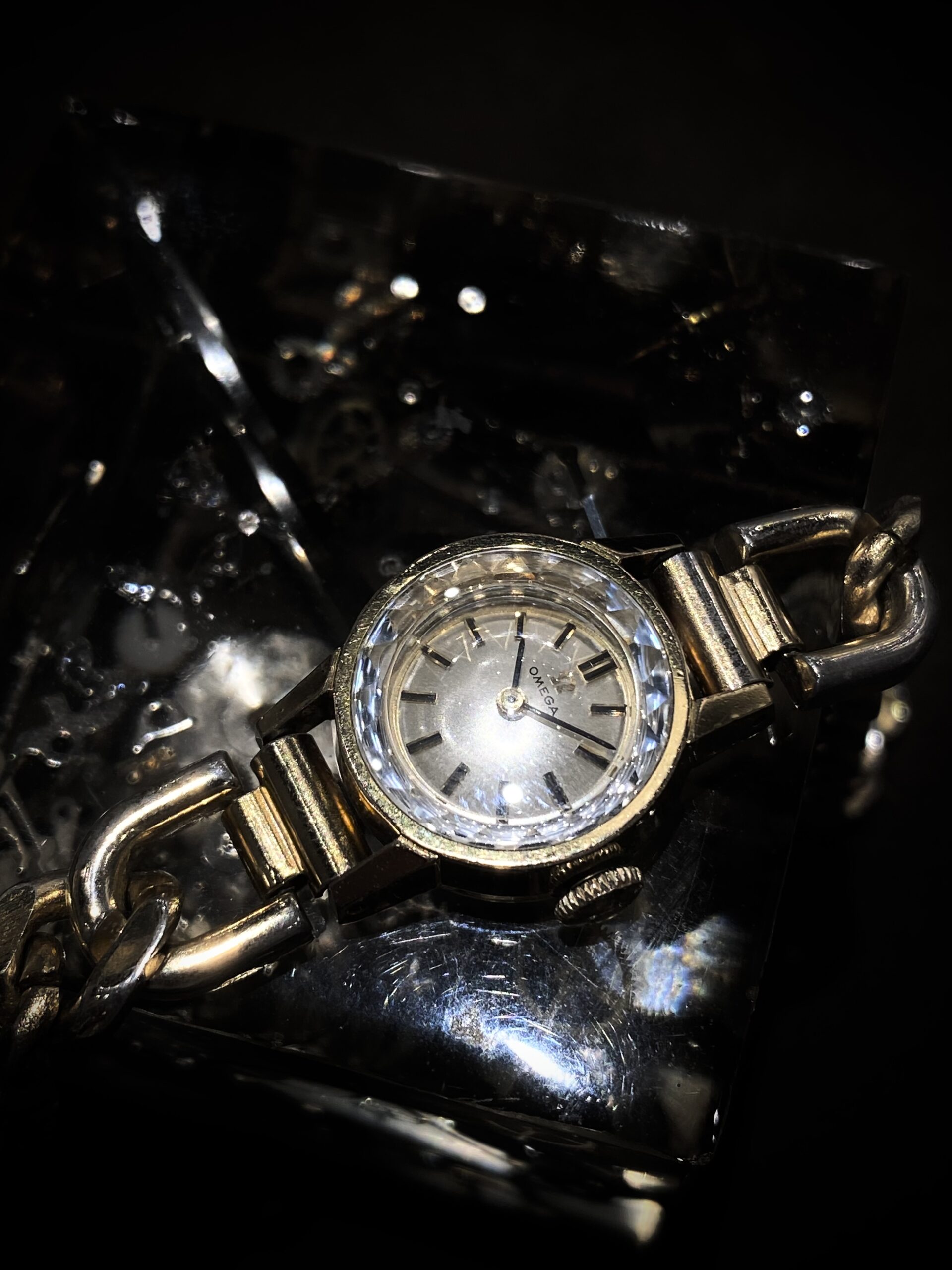 ■門真店「オメガ　オーバーホール（分解掃除）」